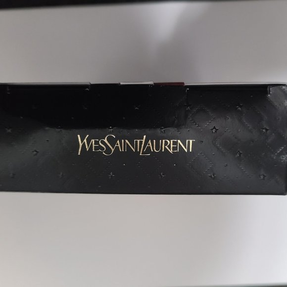 Yves Saint Laurent YSL 2 Pc. The Slim Velvet Radical Matte Lipstick Set - Picture 3 of 6